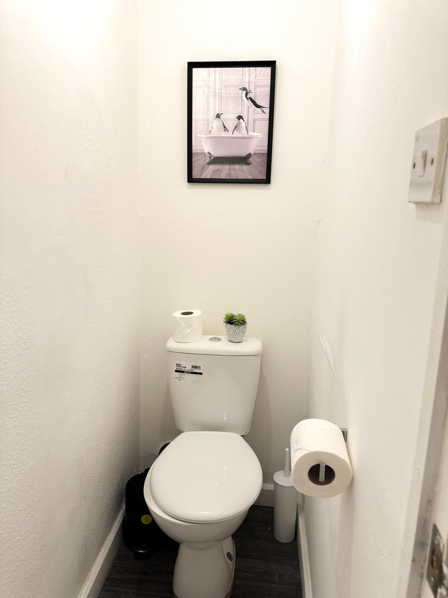 Apartament Vibrant 3 Bedrooms Flat With Private Balcony Near Finsbury Park, Wood Green