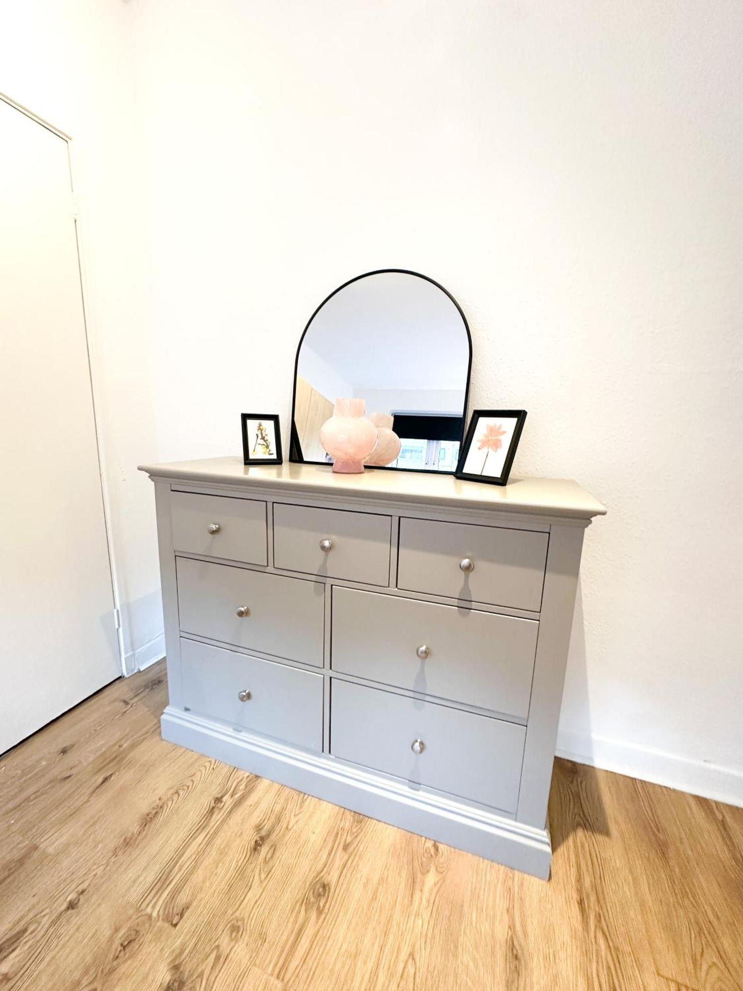 Apartament Vibrant 3 Bedrooms Flat With Private Balcony Near Finsbury Park, Wood Green