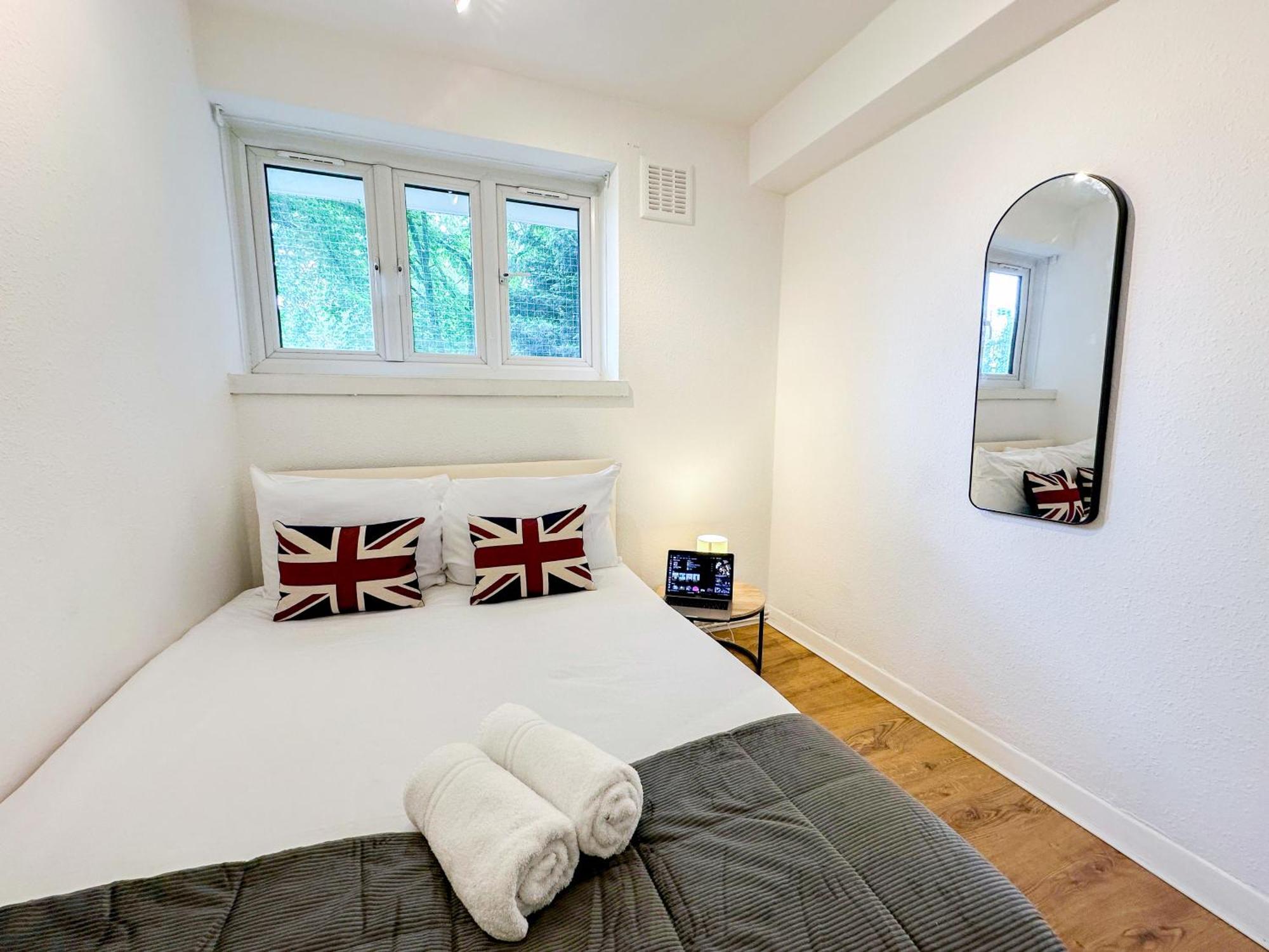 Apartament Vibrant 3 Bedrooms Flat With Private Balcony Near Finsbury Park, Wood Green Londra