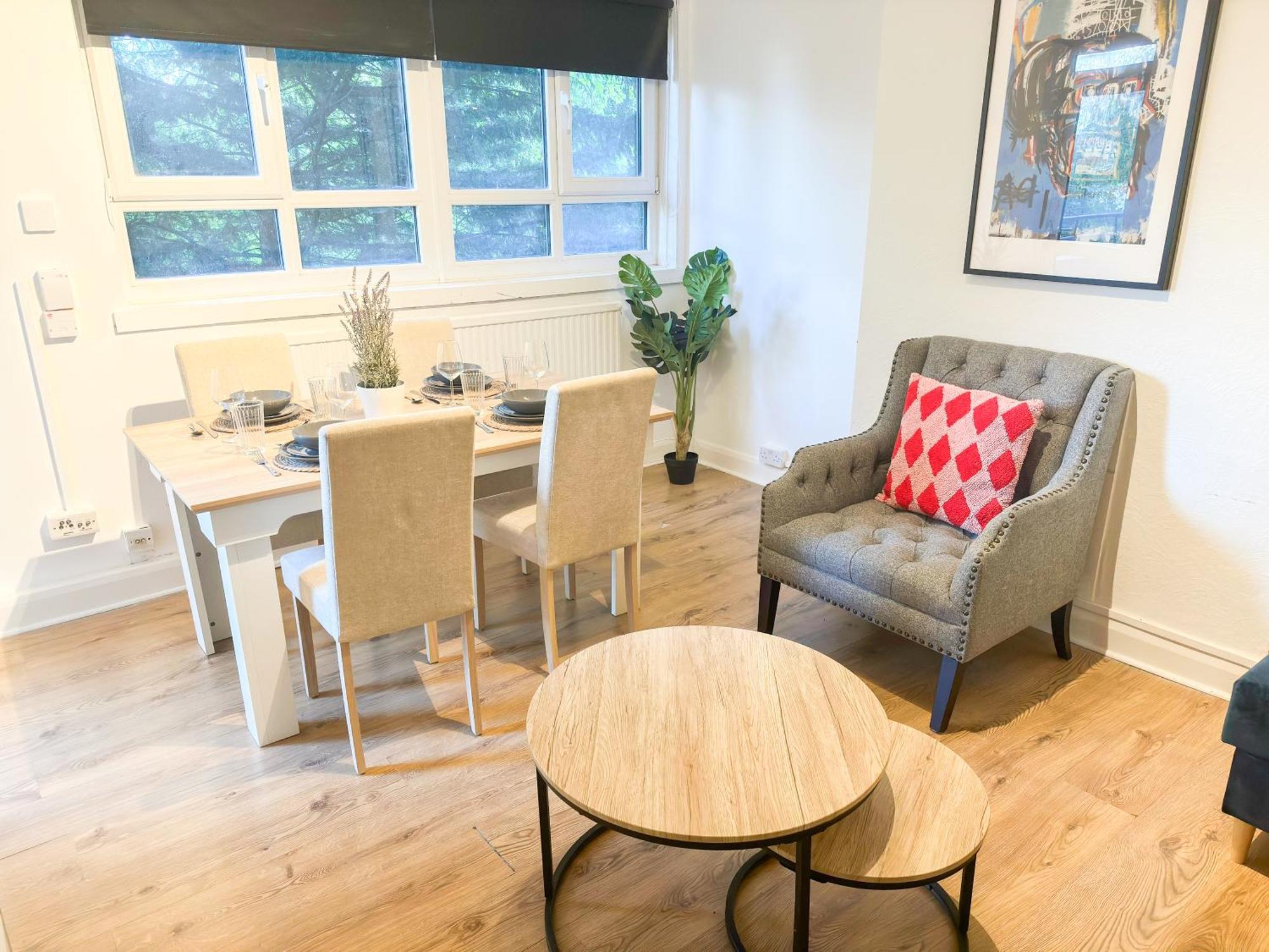 Apartament Vibrant 3 Bedrooms Flat With Private Balcony Near Finsbury Park, Wood Green *